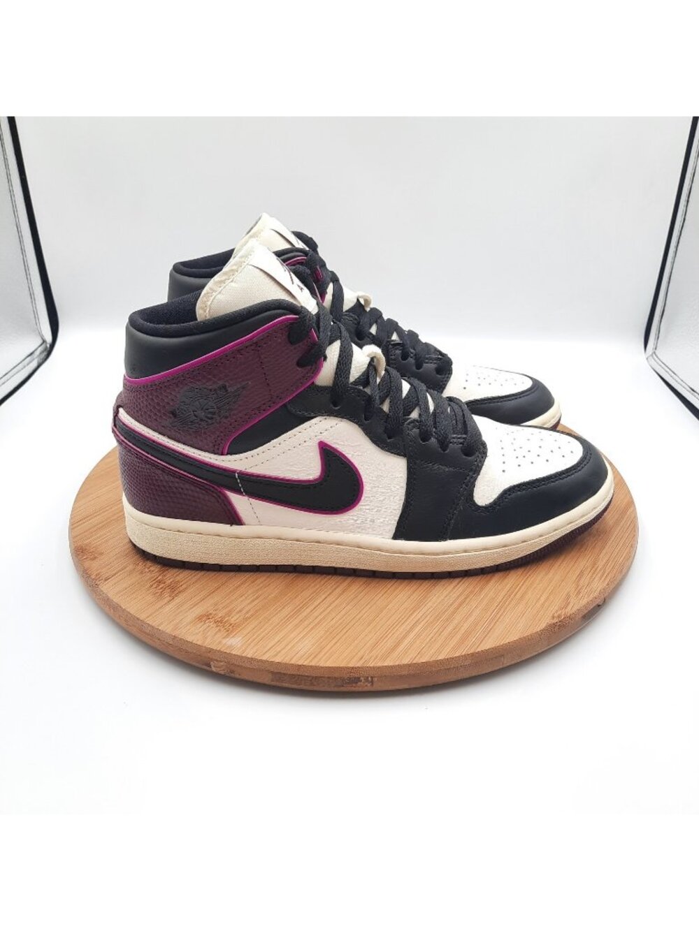 Air Jordan 1 Mid SE Womens Size 8.5 Shoes Bordeaux Sail Basketball Sneakers